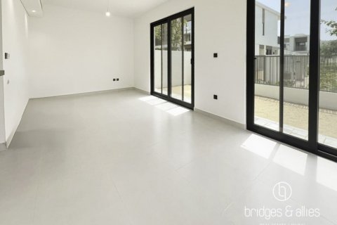 Villa à louer à Tilal Al Ghaf, Dubai, EAU 4 chambres, 144 m2 № 688209 - photo 3