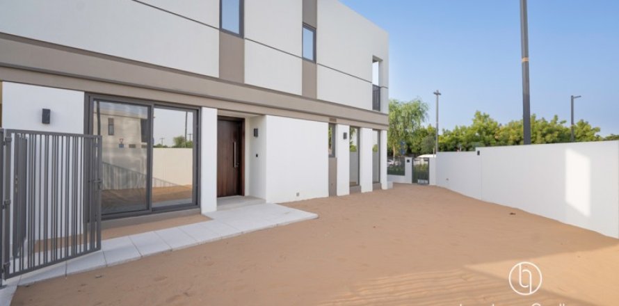 Vila v Tilal Al Ghaf, Dubai, SAE 4 spálne, 144 m2 č. 688209