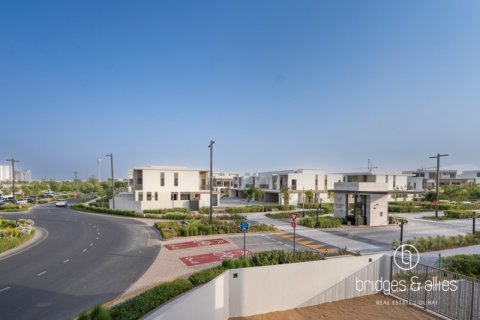 Vila v Tilal Al Ghaf, Dubai, SAE 4 spálne, 144 m2 č. 688209 - Fotografia 17