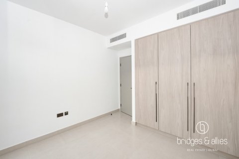 Tilal Al Ghaf, Dubai, UAE의 임대용 빌라 침실 3개, 140제곱미터 번호 688205 - 사진 11
