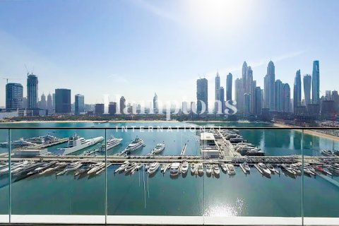 Huoneisto Dubai Harbour, Arabiemiraatit 2 makuuhuonetta, 115.67909948 m2 № 717970 - kuva 3