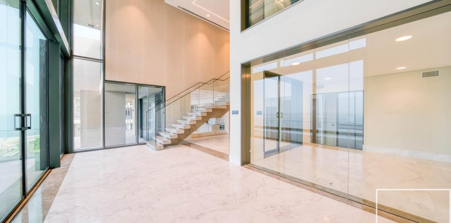 Lakás itt: Palm Jumeirah, Dubai, EAE, 4 hálószoba, 599.32 m², azonosító: 758661