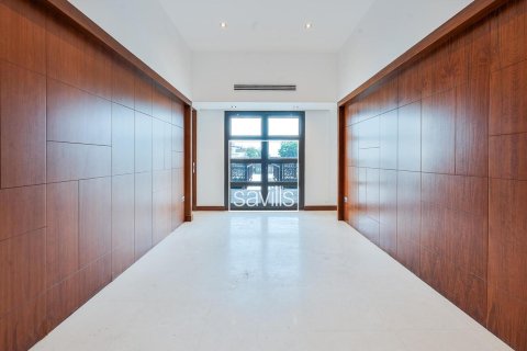 Villa para arrendamento em Al Qurm, Abu Dhabi, EAU 5 quartos, 1266.27 m2 № 748119 - foto 20