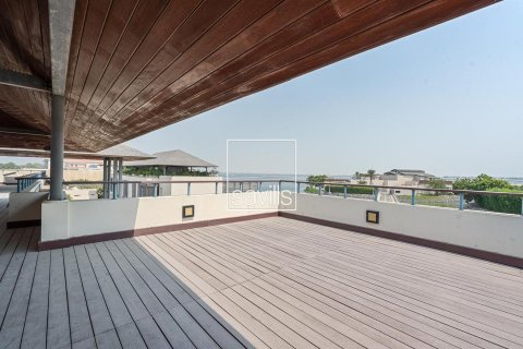 Villa para arrendamento em Al Qurm, Abu Dhabi, EAU 5 quartos, 1266.27 m2 № 748119 - foto 6