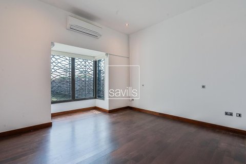 Villa para arrendamento em Al Qurm, Abu Dhabi, EAU 5 quartos, 1266.27 m2 № 748119 - foto 13