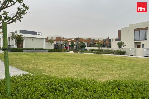 Villa in Dubai, UAE 4 bedrooms, 265.5 sq.m. № 765809 - photo 11