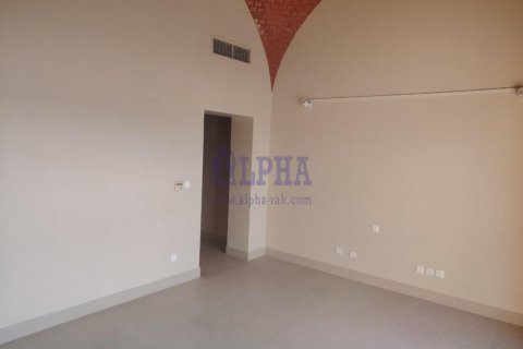 Vila u Ras Al Khaimah, UAE 3 spavaćih soba, 357.9 m2 Br. 661925 - fotografija 6