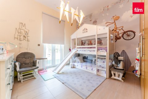 Villa te huur in Dubai, VAE 4 slaapkamers, 603.5 vr.m., nr 644745 - foto 8