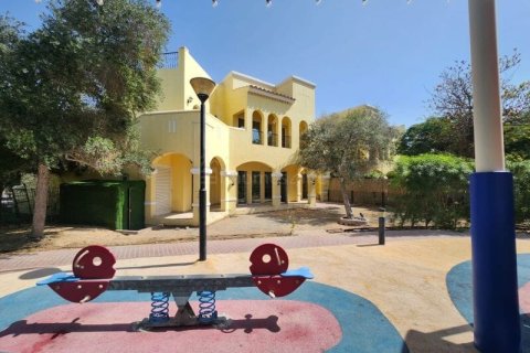 Appartement à louer à Dubai Land, Dubai, EAU 2 chambres, 169 m2 № 715686 - photo 2