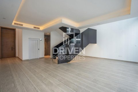 Stadthaus zur Miete in Al Barari, Dubai, VAE 4 Schlafzimmer, 180.32 m2 Nr. 745203 - Foto 2