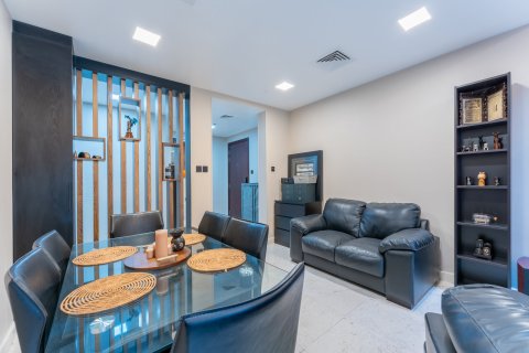 Apartman u Al Wasl, Dubai, UAE 2 spavaćih soba, 136 m2 Br. 705375 - fotografija 4