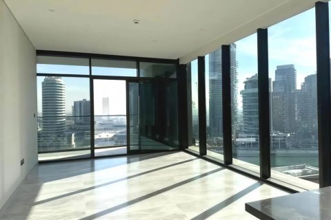 Lägenhet till försäljning i Business Bay, Dubai, UAE 2 sovrum, 128 kvm Nr. 705373 - fotografi 2