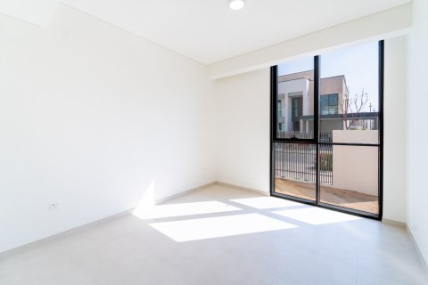 Vilă de vânzare în Dubai, EAU 5 dormitoare, 528 mp.  №705376 - poză 11