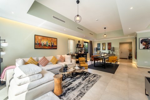 Vilă de vânzare în Dubai, EAU 4 dormitoare, 338 mp.  №705372 - poză 4