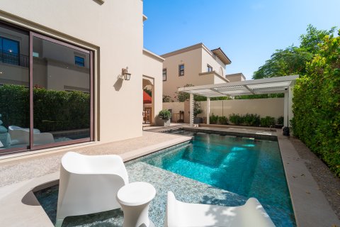 Vilă de vânzare în Dubai, EAU 4 dormitoare, 338 mp.  №705372 - poză 24