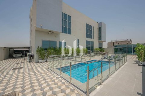 Villa till försäljning i Al Tai, Sharjah, UAE 4 sovrum, 874 kvm Nr. 642825 - fotografi 12