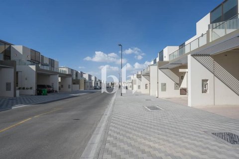 Adosado en alquiler en Mohammed Bin Rashid City, Dubai, EAU 4 dormitorios, 283 m2 № 642820 - foto 8