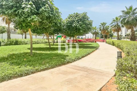 Adosado en alquiler en Mohammed Bin Rashid City, Dubai, EAU 4 dormitorios, 283 m2 № 642820 - foto 6
