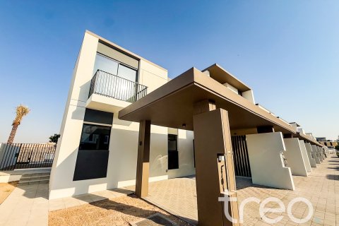 Зняти в оренду таунхаус в Arabian Ranches 3, Дубай, ОАЕ 4 спальні, 249.17м2, № 755501 - фото 3