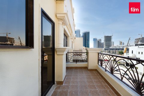 Shtëpi në qytet në Dubai, Emiratet e Bashkuara Arabe 4 dhoma gjumi, 185.9 m2. № 680029 - Foto 8