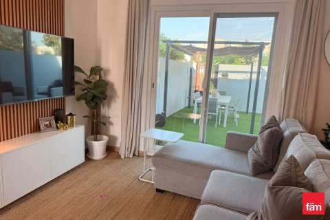 تاون هاوس للبيع في دبي، الإمارات العربية المتحدة 3 غرفة نوم ، 164.8 متر مربع ، رقم 680033 - صورة 1