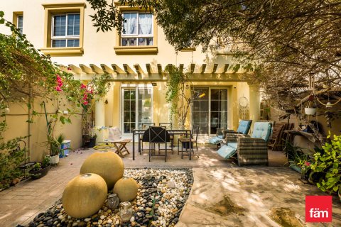 Vilë në Dubai, Emiratet e Bashkuara Arabe 2 dhoma gjumi, 172.5 m2. № 680028 - Foto 25