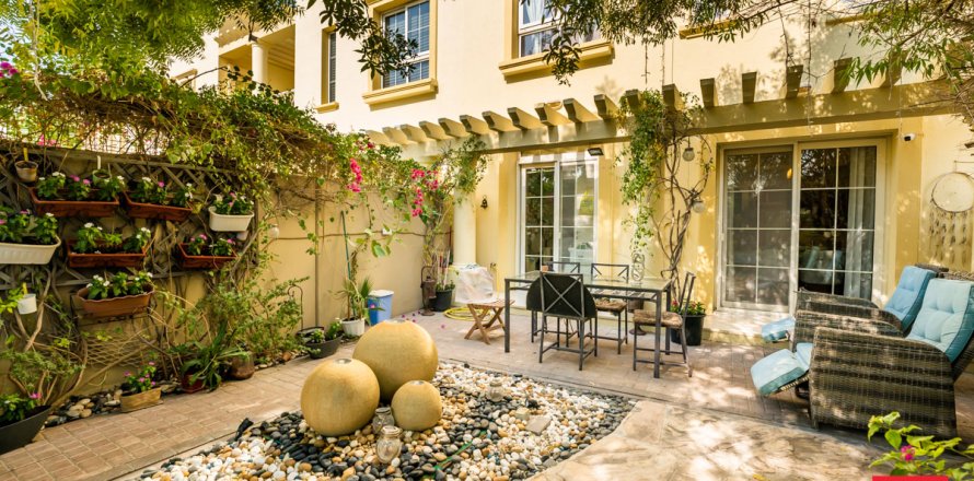 Vila v Dubai, SAE 2 ložnice, 172.5 m² Č.: 680028