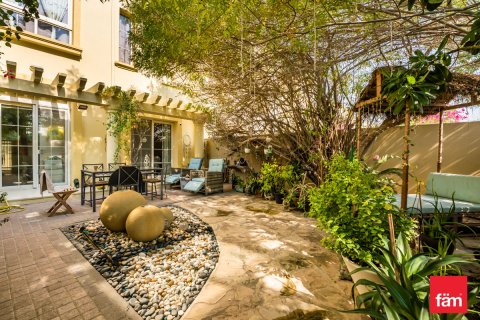 Vilë në Dubai, Emiratet e Bashkuara Arabe 2 dhoma gjumi, 172.5 m2. № 680028 - Foto 22