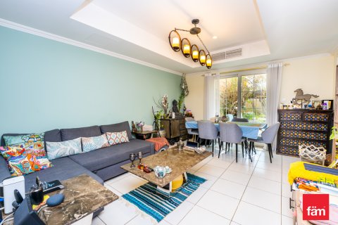 Vilë në Dubai, Emiratet e Bashkuara Arabe 2 dhoma gjumi, 172.5 m2. № 680028 - Foto 4