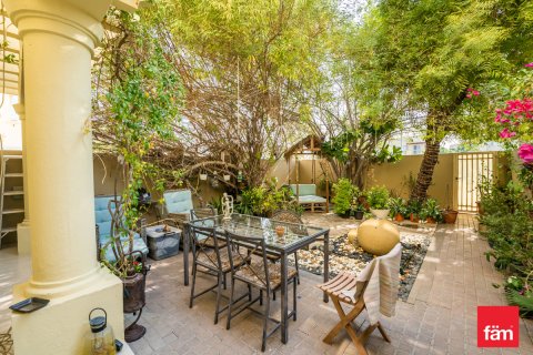 Vilë në Dubai, Emiratet e Bashkuara Arabe 2 dhoma gjumi, 172.5 m2. № 680028 - Foto 23