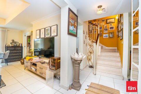 Vilë në Dubai, Emiratet e Bashkuara Arabe 2 dhoma gjumi, 172.5 m2. № 680028 - Foto 9