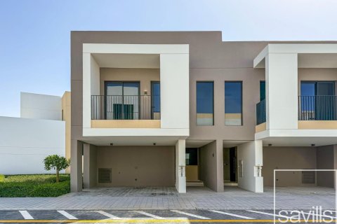 Shtëpi në qytet në Arabian Ranches 3, Dubai, Emiratet e Bashkuara Arabe 3 dhoma gjumi, 127.56 m2. № 747273
