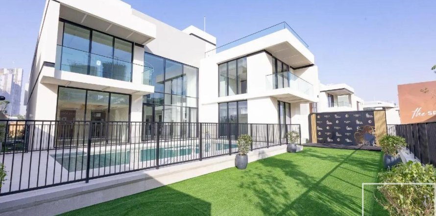Vila v Dubai, SAE 5 ložnice, 787.91 m² Č.: 747275