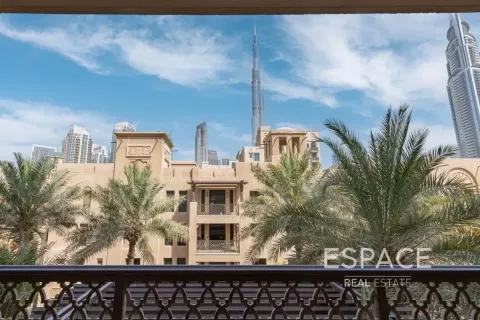 Appartement te koop in Downtown Dubai (Downtown Burj Dubai), Dubai, VAE 2 slaapkamers, 126 vr.m., nr 649806 - foto 13