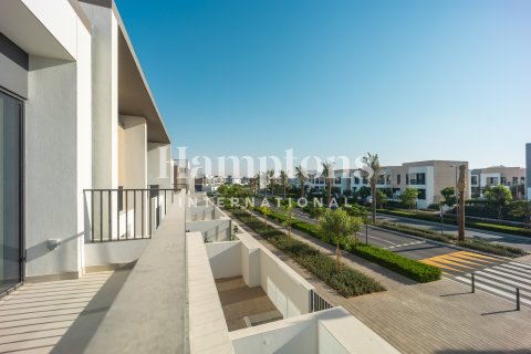 Townhouse in Arabian Ranches 3, Dubai, UAE 4 bedrooms, 273.04191700 sq.m. № 708938 - photo 16