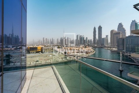 Lägenhet till försäljning i Al Wasl, Dubai, UAE 2 sovrum, 148.92 kvm Nr. 742181 - fotografi 3