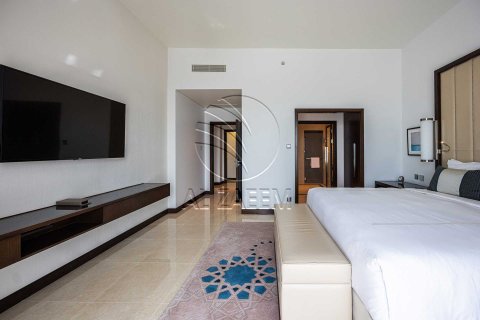 Appartement te koop in The Marina, Abu Dhabi, VAE 2 slaapkamers, 145 vr.m., nr 725793 - foto 1