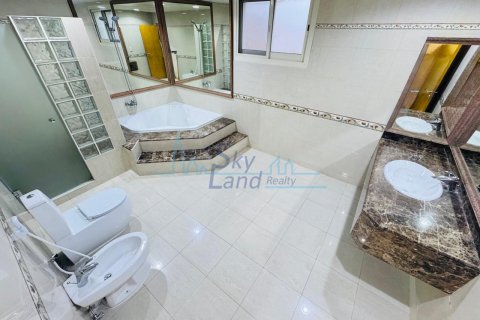 Βίλα σε Umm Suqeim, Dubai, ΗΑΕ 5 υπνοδωμάτια, 464.5 τ.μ. Αρ. 652681 - φωτογραφία 38