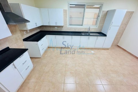 Βίλα σε Umm Suqeim, Dubai, ΗΑΕ 5 υπνοδωμάτια, 464.5 τ.μ. Αρ. 652681 - φωτογραφία 11