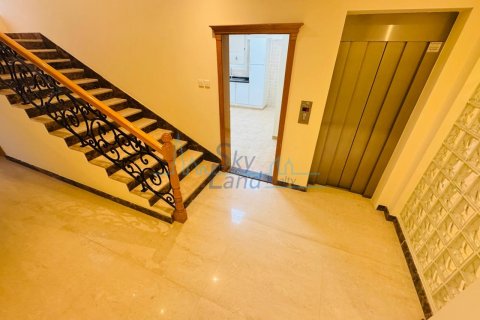 Βίλα σε Umm Suqeim, Dubai, ΗΑΕ 5 υπνοδωμάτια, 464.5 τ.μ. Αρ. 652681 - φωτογραφία 34