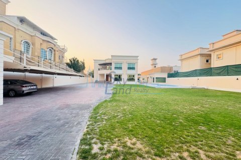 Βίλα σε Umm Suqeim, Dubai, ΗΑΕ 5 υπνοδωμάτια, 464.5 τ.μ. Αρ. 652681 - φωτογραφία 1