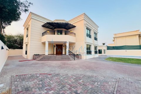 Βίλα σε Umm Suqeim, Dubai, ΗΑΕ 5 υπνοδωμάτια, 464.5 τ.μ. Αρ. 652681 - φωτογραφία 3