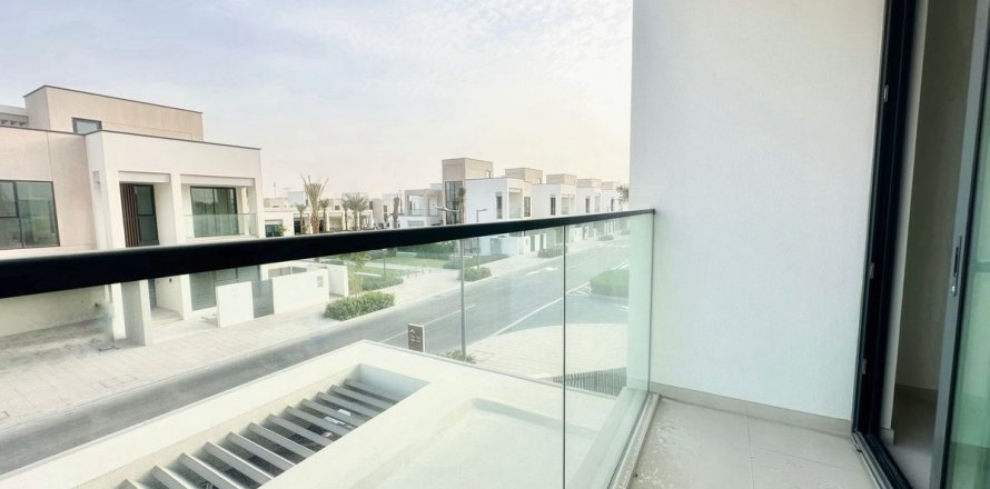 Shtëpi në qytet në Dubai, Emiratet e Bashkuara Arabe 3 dhoma gjumi, 393.2 m2. № 640283