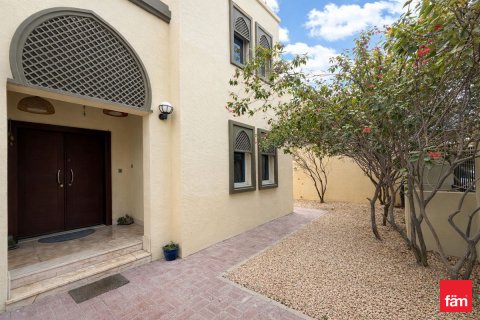 Vila u gradu Jumeirah Park, Dubai, UAE 4 spavaće sobe, 738.1 m2 Br. 699924 - Slika 24