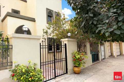 Vila u gradu Jumeirah Park, Dubai, UAE 4 spavaće sobe, 738.1 m2 Br. 699924 - Slika 23