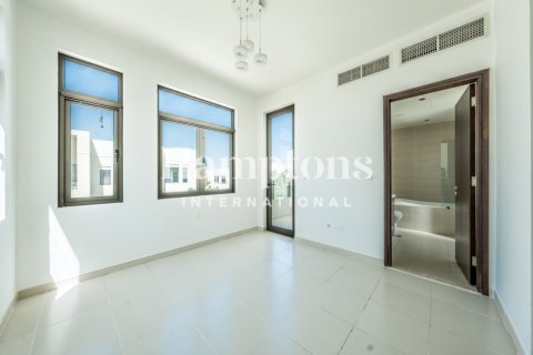 Arabian Ranches, Dubai, संयुक्त अरब अमीरात में टाउनहाउस, 3 बेडरूम, 326.99 वर्ग मीटर, संख्या 662130 - फ़ोटो 14