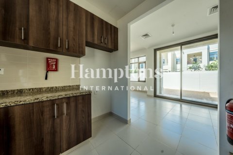 Arabian Ranches, Dubai, संयुक्त अरब अमीरात में टाउनहाउस, 3 बेडरूम, 326.99 वर्ग मीटर, संख्या 662130 - फ़ोटो 10