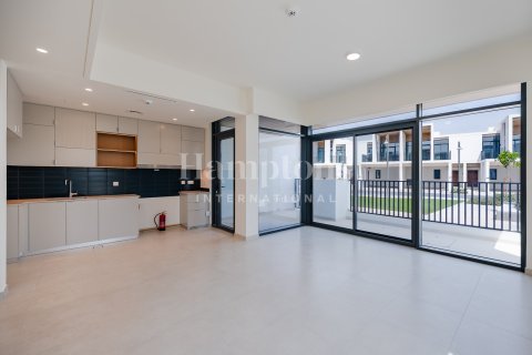 Townhouse de închiriat în Arabian Ranches 3, Dubai, EAU 4 dormitoare, 266.72451300 mp.  №662132 - poză 6