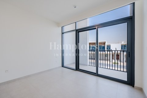 Townhouse de închiriat în Arabian Ranches 3, Dubai, EAU 4 dormitoare, 266.72451300 mp.  №662132 - poză 10
