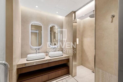 Appartement à vendre à Al Wasl, Dubai, EAU 2 chambres, 134.62 m2 № 765388 - photo 14